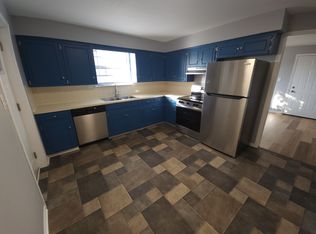 809 NW Mock Ave #B, Blue Springs, MO 64015