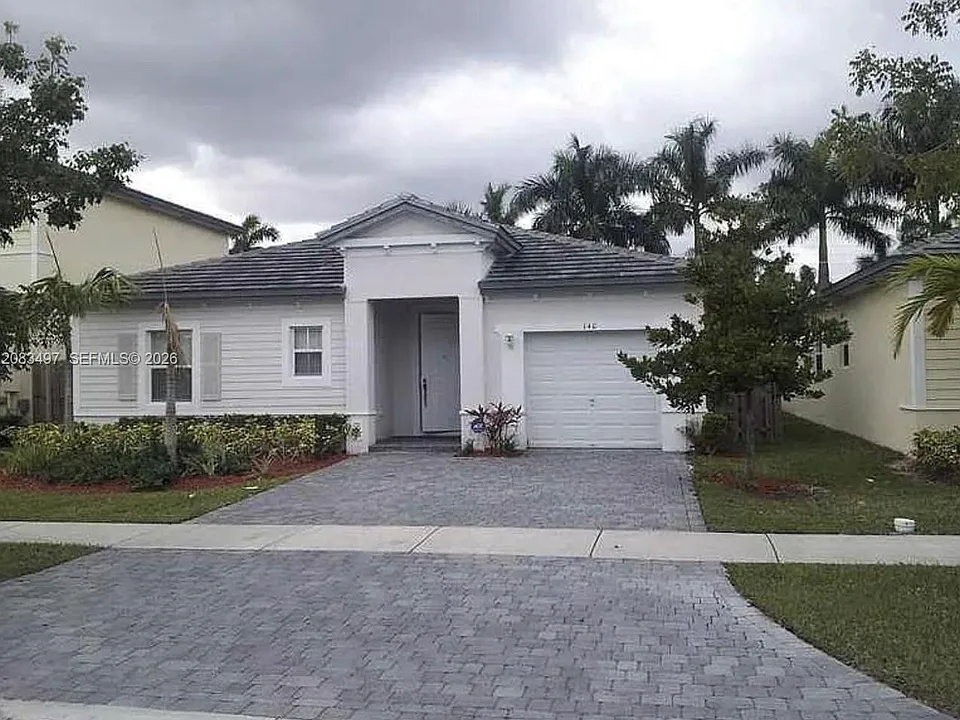 140 NE 28th Ter