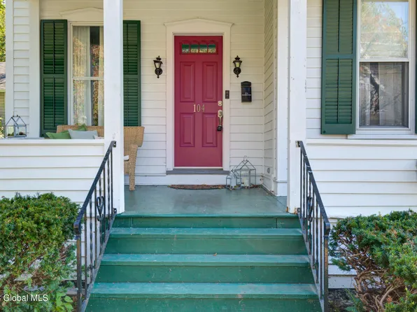 104 W Madison Avenue, Johnstown, NY 12095