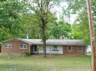 7065 Cedar Square Rd, Archdale, NC 27263
