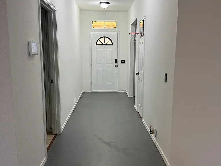8102 Rosespur Park — Photo 3