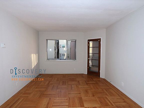 4th image of 101 17th St APT 11
