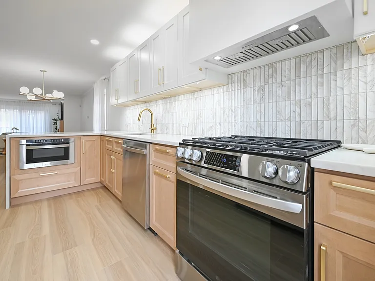 715 Maryland Ave — Photo 12