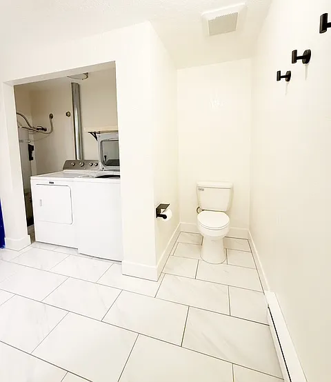 523 S Constitution Ave #B — Photo 19