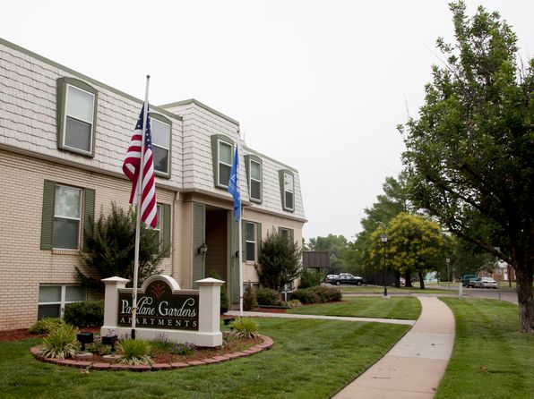 Parklane Gardens, 959 S Bleckley Dr, Wichita, KS 67218