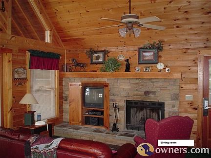 Living room with queen size sleeper