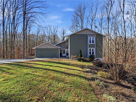 2nd image of 150 Tullyries Ln
