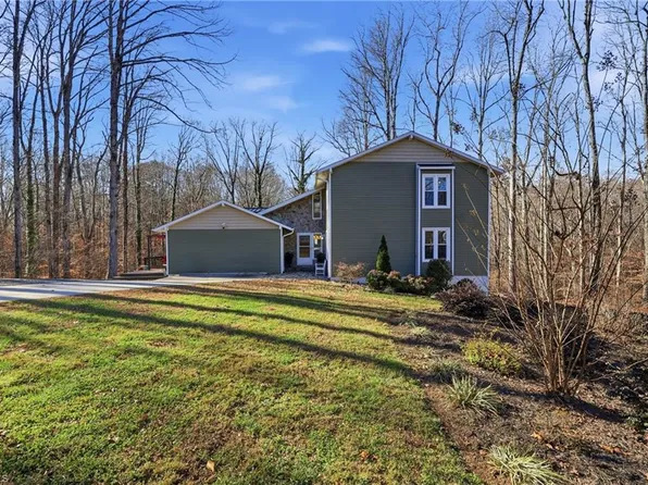 150 Tullyries Ln, Lewisville, NC 27023