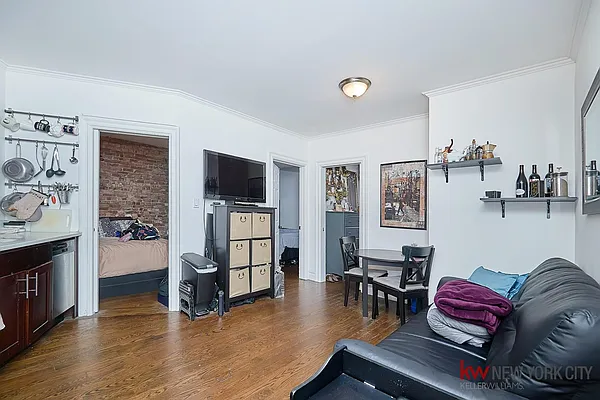 Rented by Keller Williams NYC | media 25