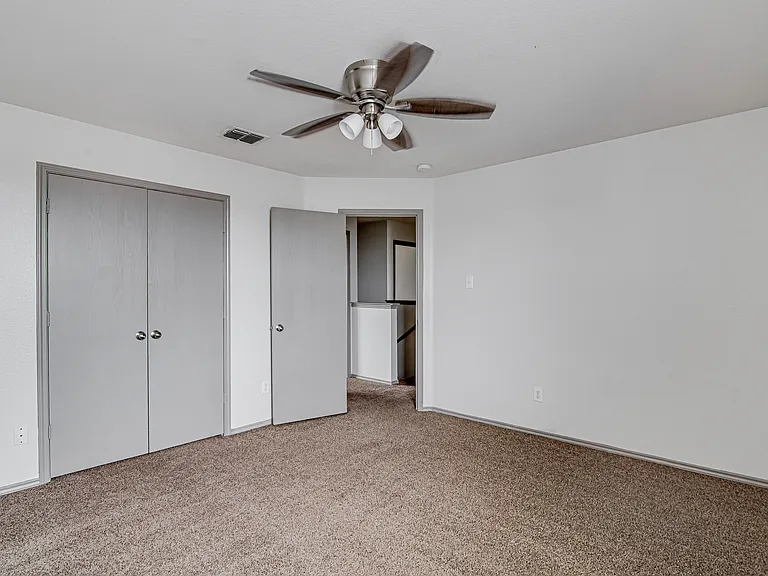 1420 Krista Dr — Photo 24