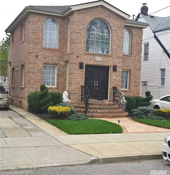 1st image of 8915 205th St