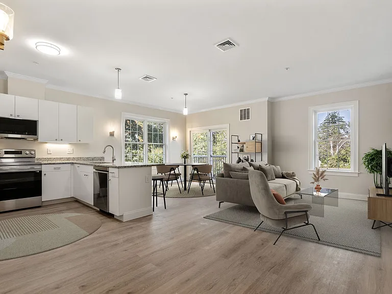 242 Main St #206 — Photo 1