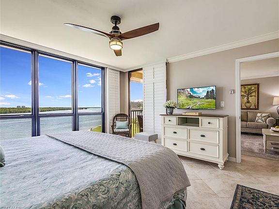 5th image of 4253 Bay Beach Ln #E3
