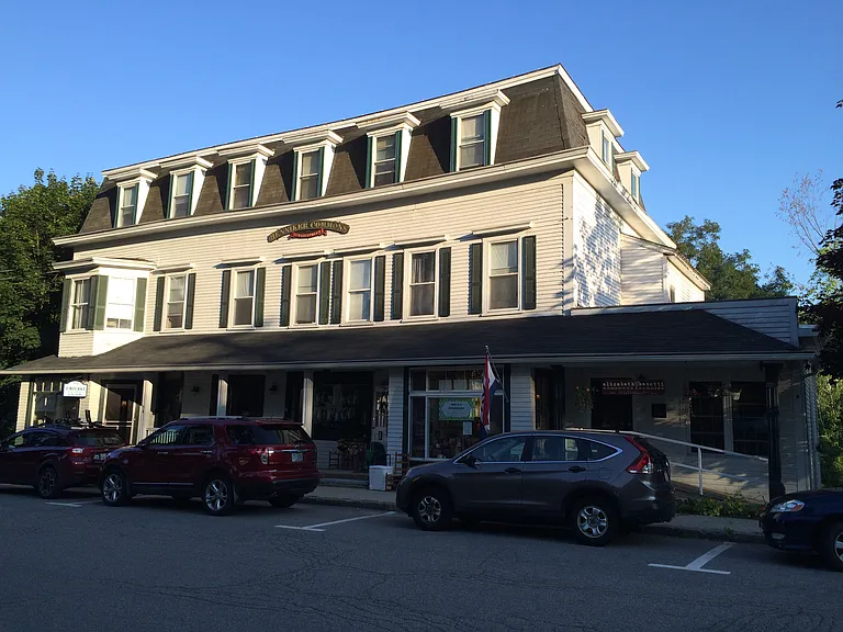 58 Main St #6 — Photo 1