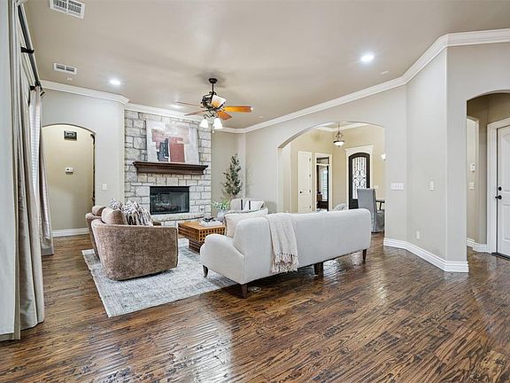 5th image of 4408 Shorthorn Ln