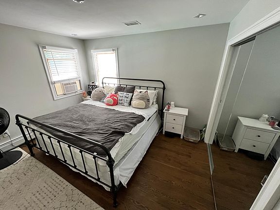 3rd image of 133 Sprague Ave #1F