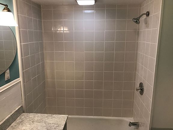 4th image of 1408 Pennsylvania Ave #2