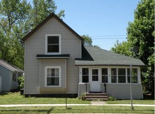 115 N Hunnington St, Syracuse, IN 46567
