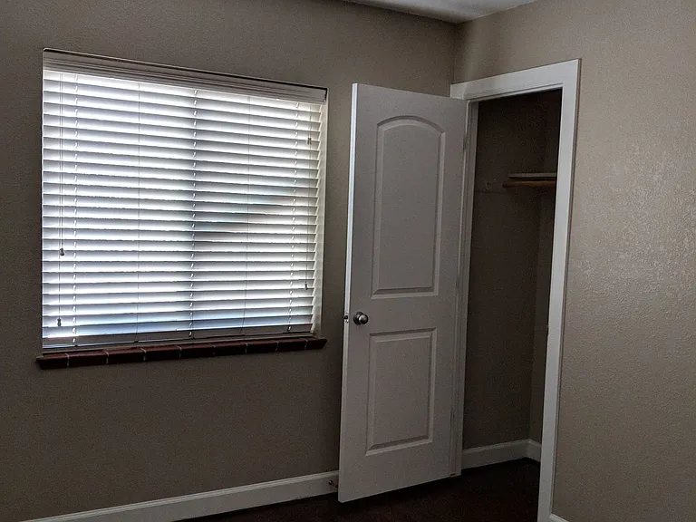 3316 N Adams St — Photo 28