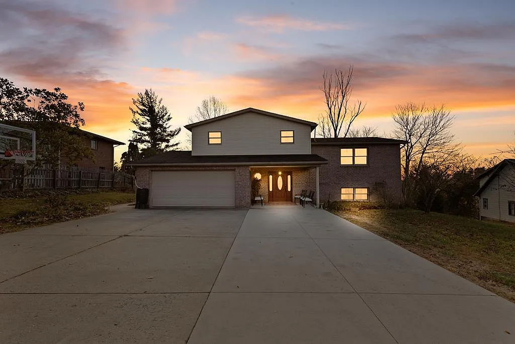120 Deer Park Drive photo 1
