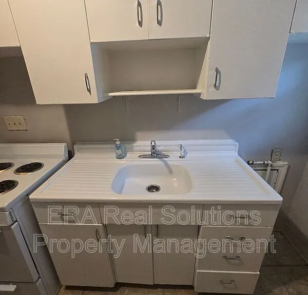 81 N Hampton Rd #B — Photo 8