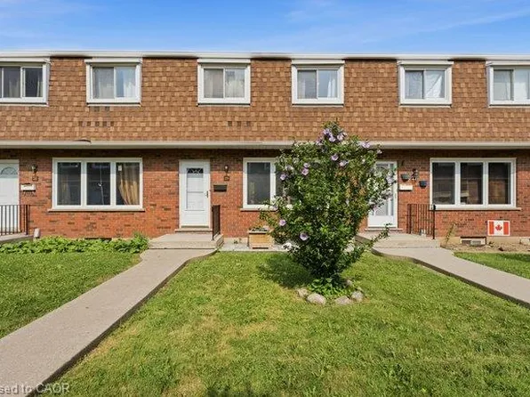 29 Glenburn Ct #15, Hamilton, ON L8E 1C6