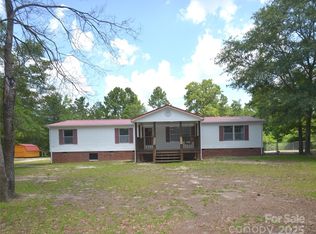 8221 Feather Run Rd, Kershaw, SC 29067