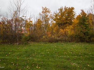 8555 Heron Ct, Watervliet, MI