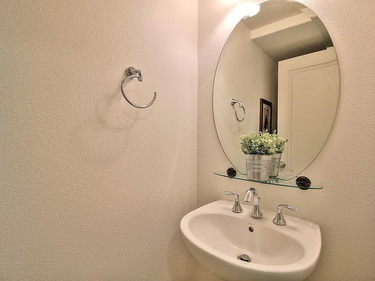 2152 Sheffield Dr — Photo 11
