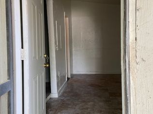 1914 Chestnut St, Houston, TX 77009