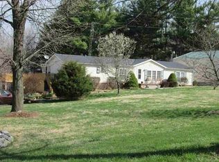 690 W Ross School Rd, Cadiz, KY 42211