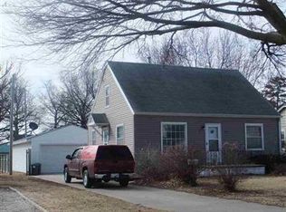 1715 Ella St, Beatrice, NE 68310