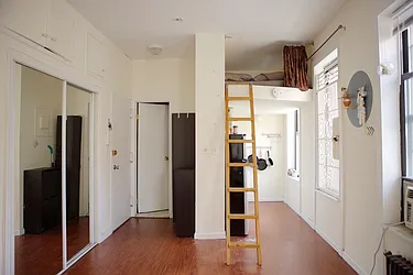 Rented by New York Residence