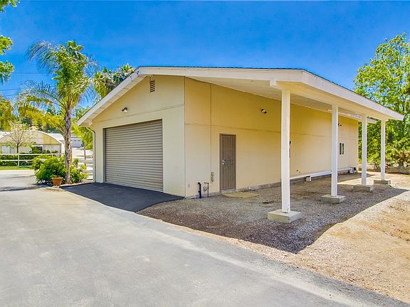 4th image of 1053 Mar Vista Dr
