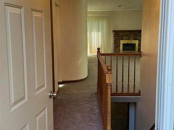 4th image of 49429 Ferrisburg Ct