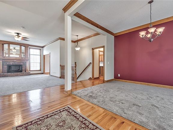 4th image of 1012 Foxtail Dr