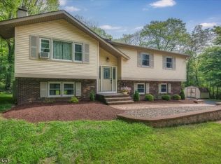 7 Snover Rd, Wantage, NJ 07461