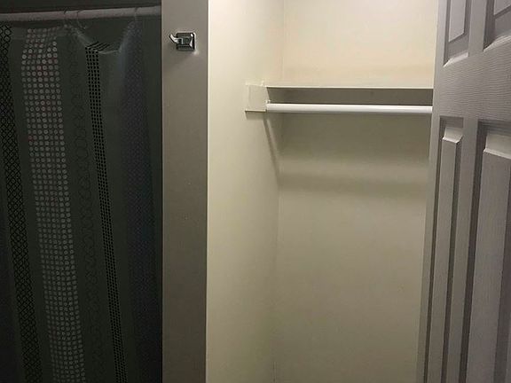 4th image of 1029 W Washington St APT 22