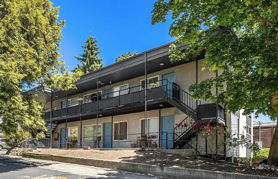 2 bed, 675 sqft, $1,895 — Photo 1