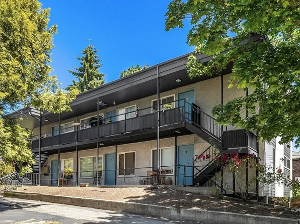 4400 Linden Ave N #4, Seattle, WA 98103