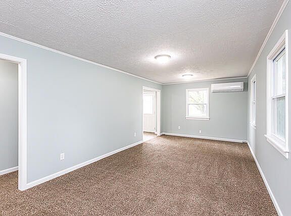 3rd image of 201 Cotton Ave