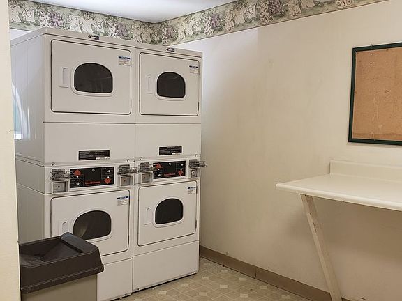 3rd image of 1050 Essex St APT 205