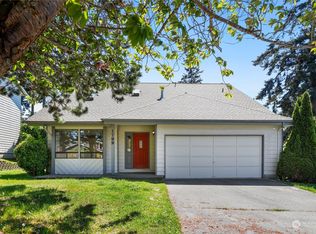 1799 SW Robertson Dr, Oak Harbor, WA