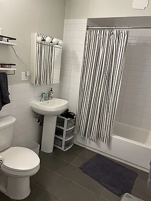 Rented by R New York | media 4