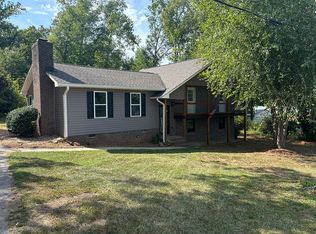 712 Beech Dr, Seneca, SC 29678