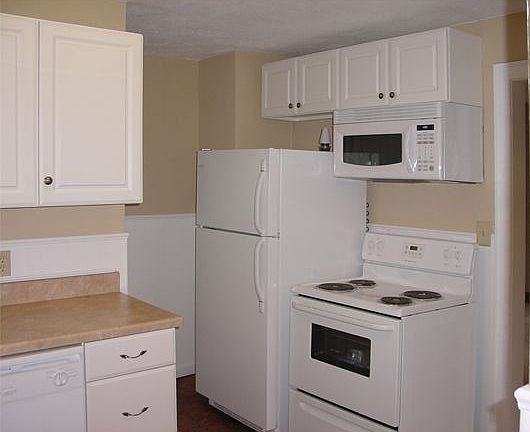 4th image of 1506 Westona Dr