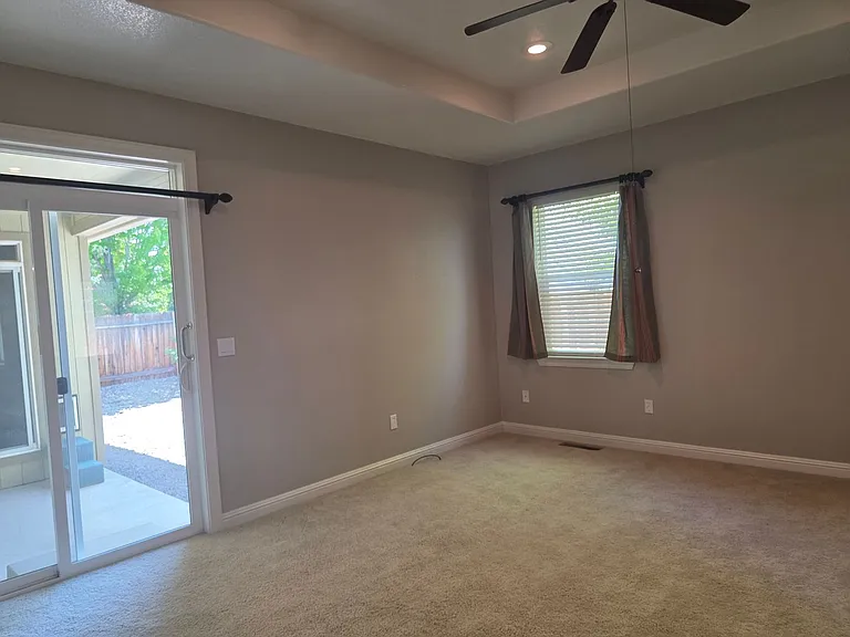 1458 Cardiff Dr — Photo 17