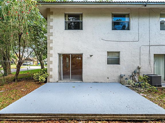 3rd image of 11443 NW 41st St #2