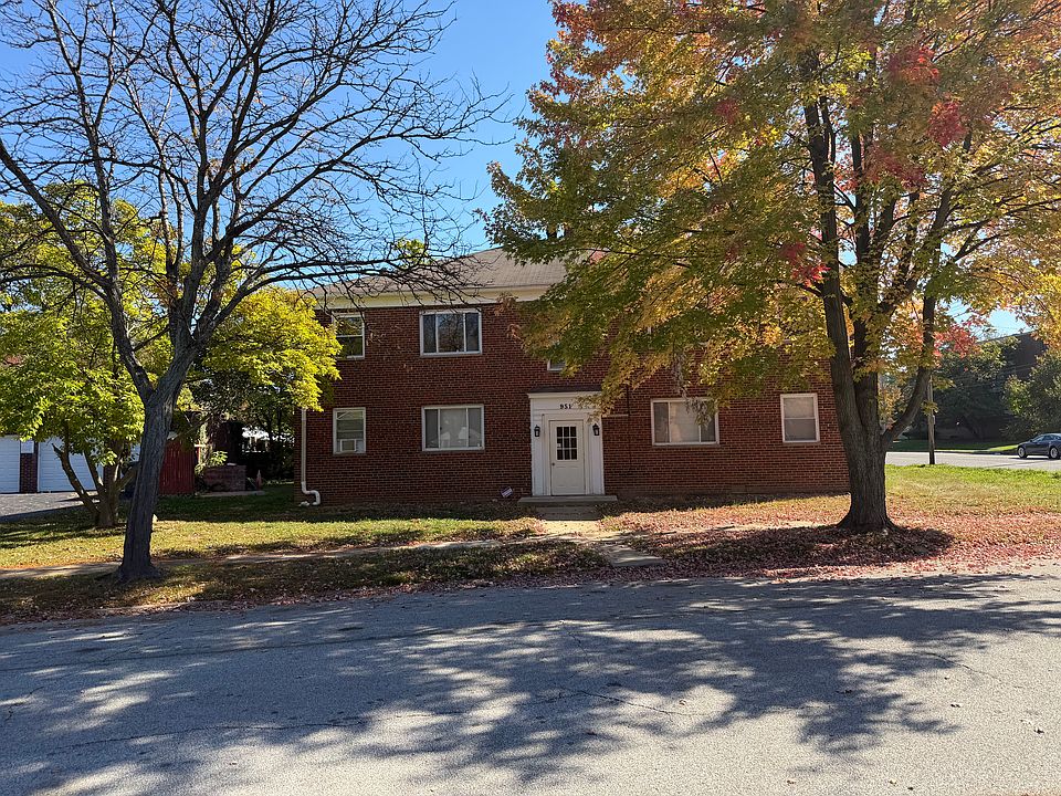 1st image of 951 Vineshire Rd #3