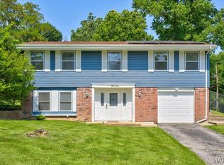 807 Gaillard Ct, Ballwin, MO 63011